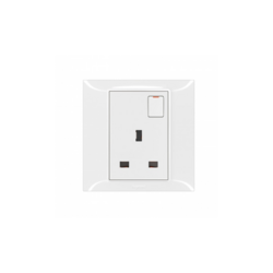 Legrand Belanko S - 1 gang single pole BS switched socket outlet - 13A