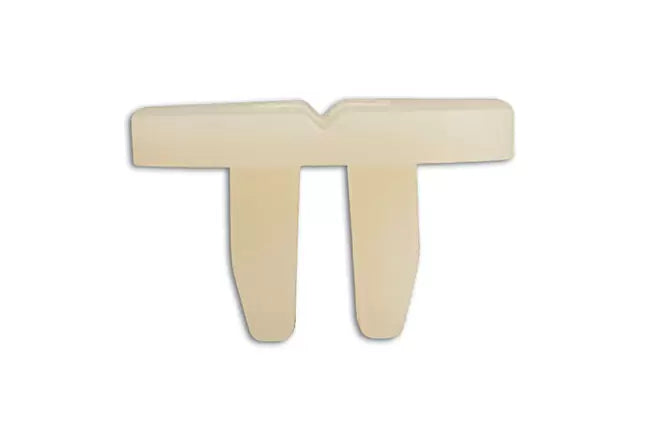 Connect - 31583 - Trim Locking Nut Square Nissan 50pc
