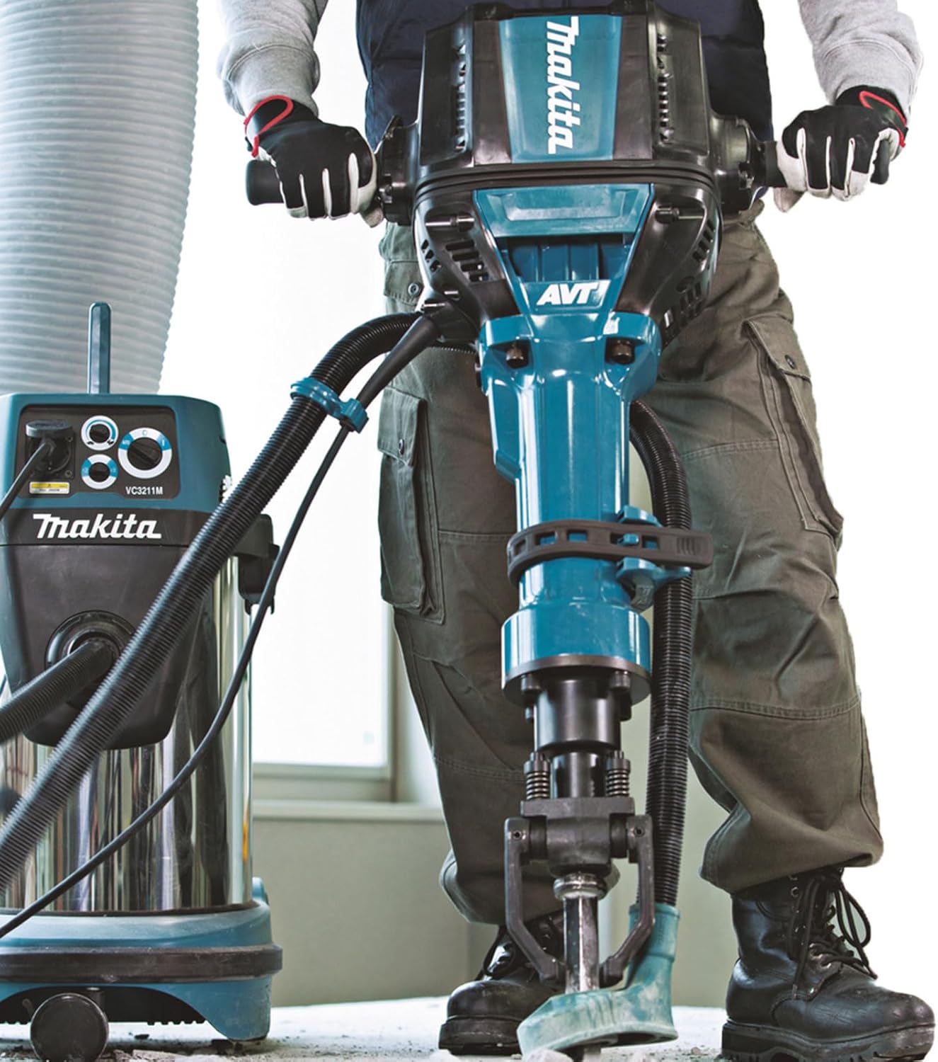 Makita AVT Electric Breaker 240V – Model HM1812/2