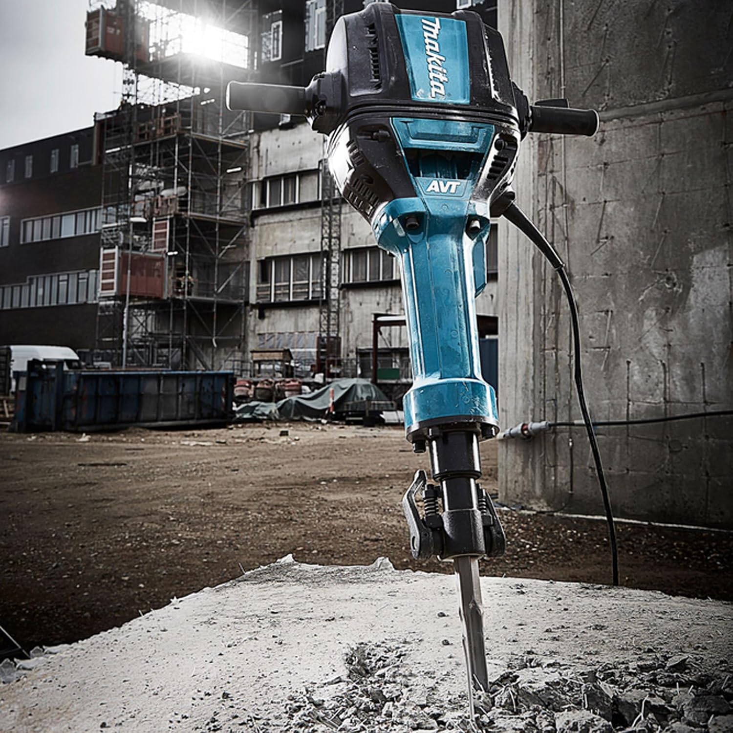 Makita AVT Electric Breaker 240V – Model HM1812/2