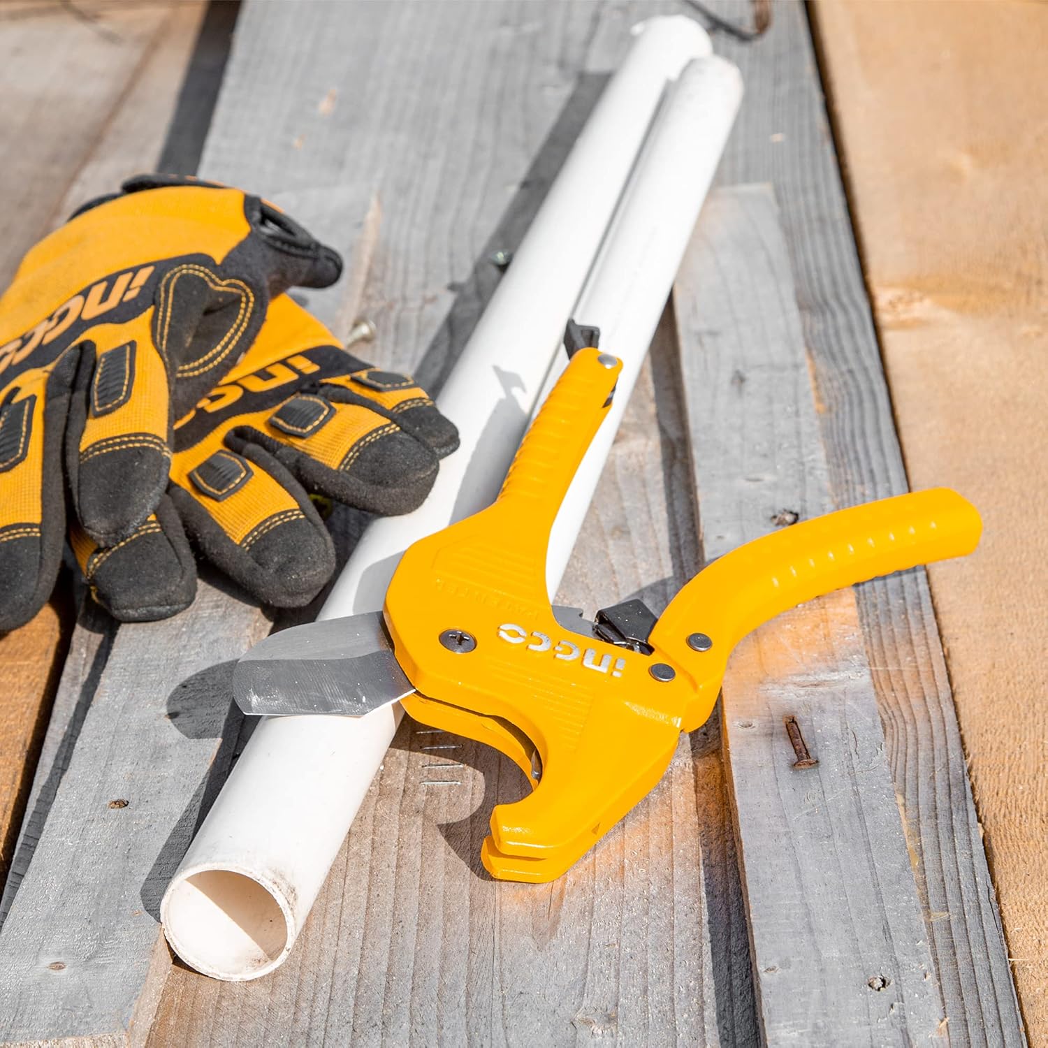 INGCO Ratcheting PVC Pipe Cutter – HPCS05428