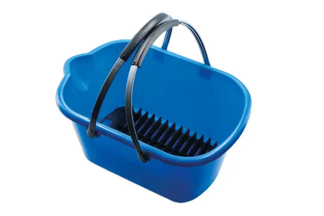 Laser - 8737 - Bucket with Dirt Trap 15L