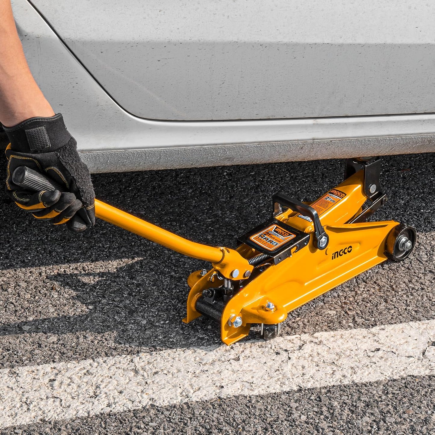 INGCO 2 Ton (4000 lb) Hydraulic Service Floor Jack – HFJ201