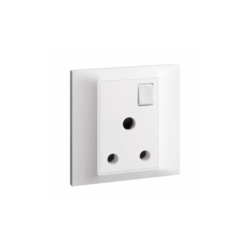 Legrand Belanko S - 1 gang single pole BS switched socket outlet - 15A