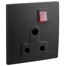 Legrand Mallia Senses - 1 gang BS switched socket outlet single pole -13A
